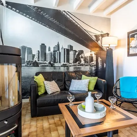 Bourg Beau Duplex Classe 2 Etoiles, 4 Couchages Proche Centre Appartamento